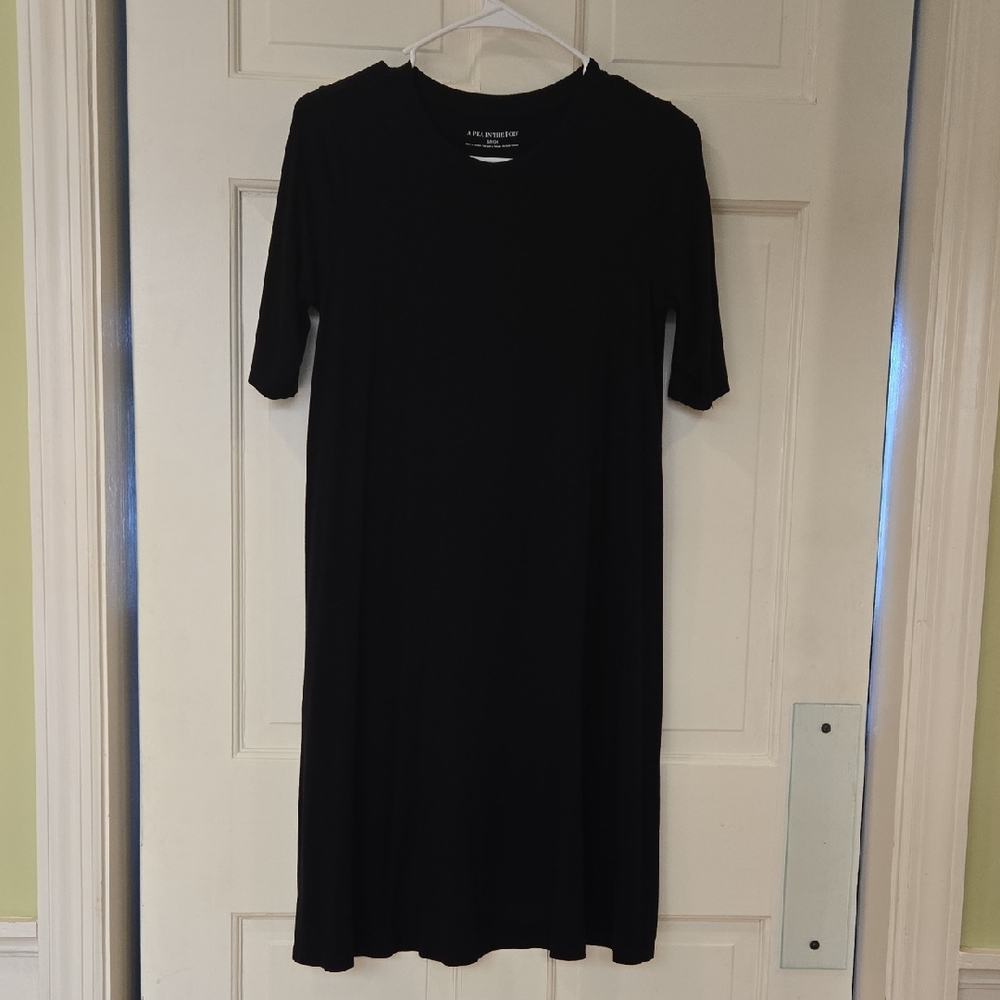 A Pea In The Pod Maternity Dress